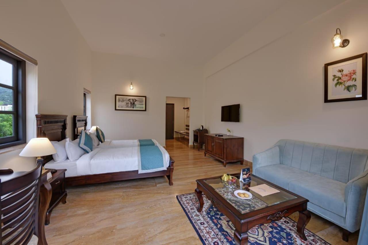 The Hunting Lodge Resort Udaipur - Villas & Pool Dabok Eksteriør bilde