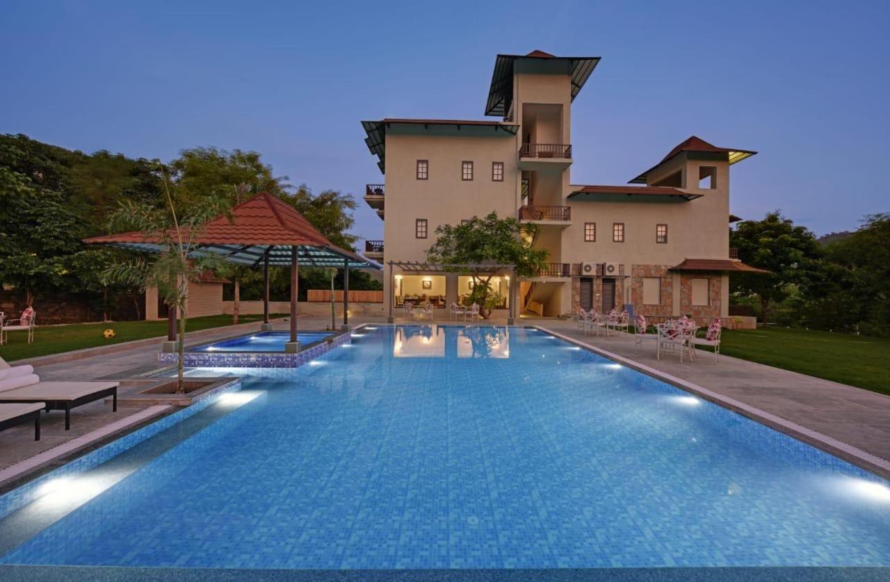 The Hunting Lodge Resort Udaipur - Villas & Pool Dabok Eksteriør bilde