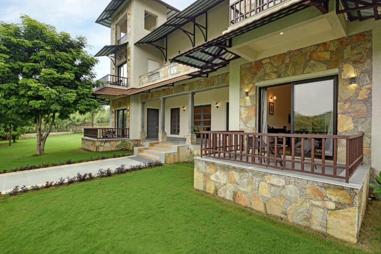 The Hunting Lodge Resort Udaipur - Villas & Pool Dabok Eksteriør bilde