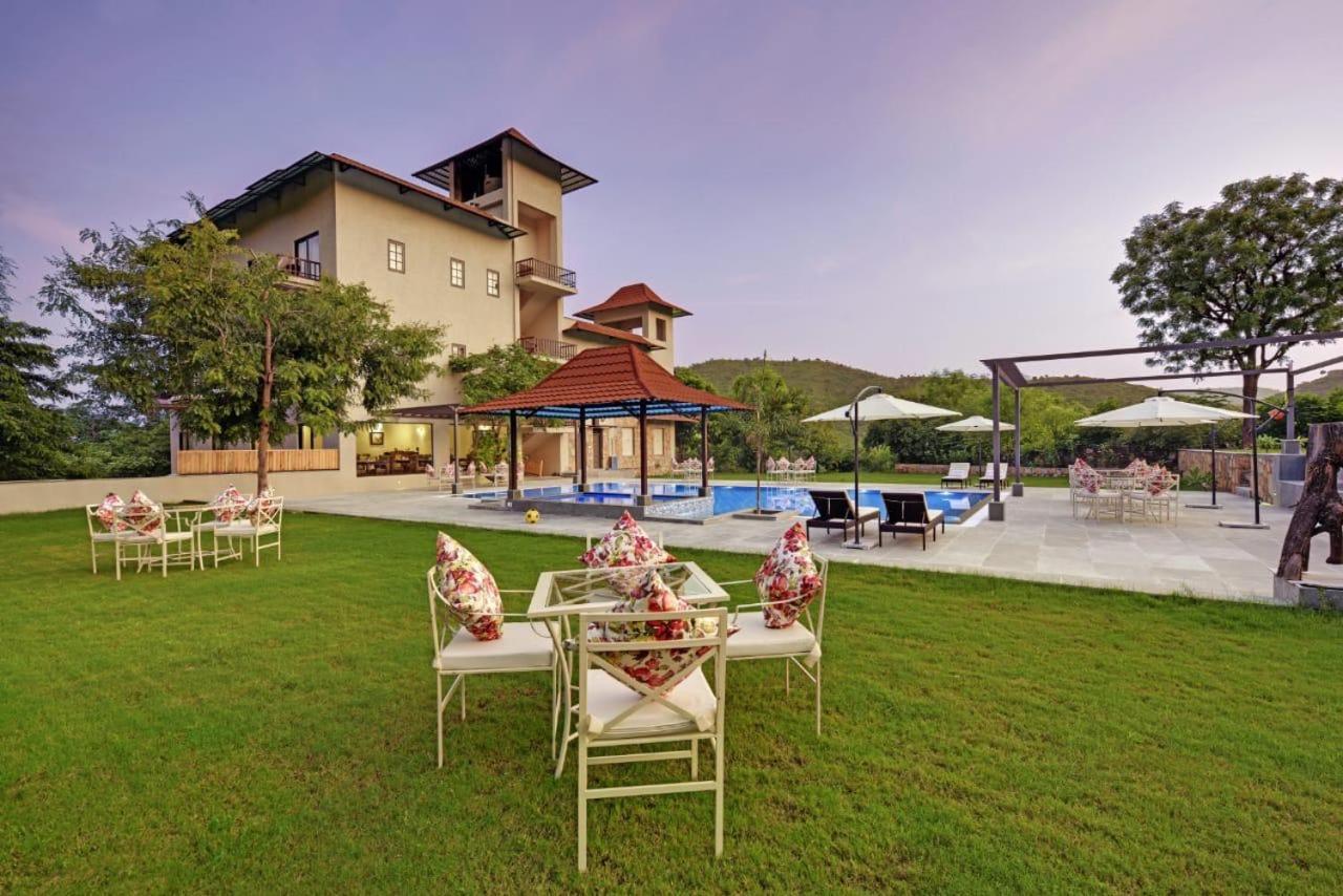 The Hunting Lodge Resort Udaipur - Villas & Pool Dabok Eksteriør bilde
